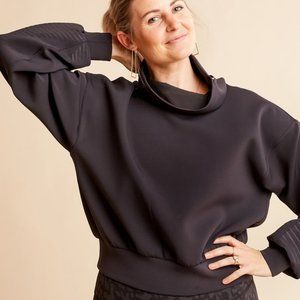 Barry's By Lululemon Full Flourish Pullover